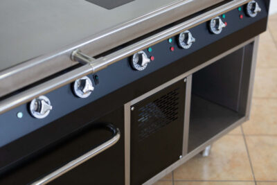 monoblok Kromet jak powstaje monoblok dla profesjonalnej kuchni gastronomicznej