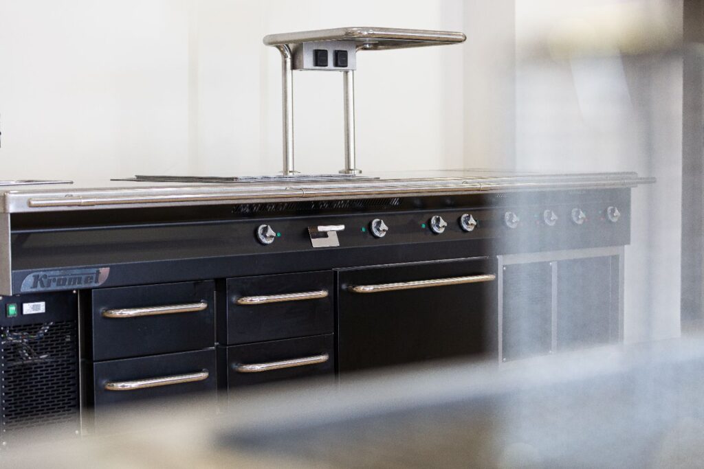 Jak zaprojektować funkcjonalną kuchnię gastronomiczną? 5 kluczowych zasad