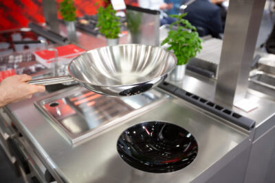 wok indukcyjny Kromet